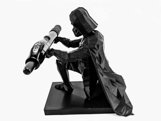 Star Wars Darth Vader Kalem Tutucu 2